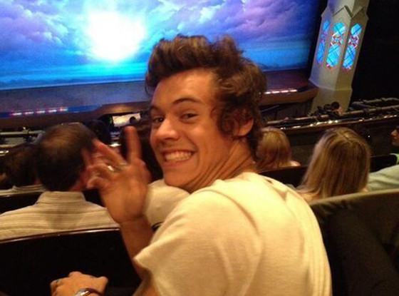 Harry Styles, Cara Delevingne, Twitter Harry Styles, Cara Delevingne, Twitter